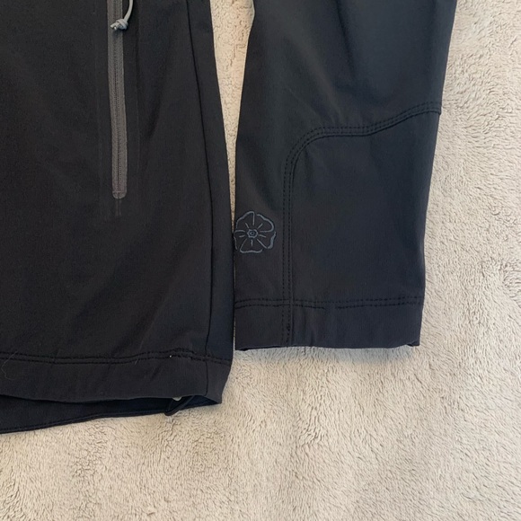 Outdoor Research Soft Shell Black Jacket - Picture 8 of 16